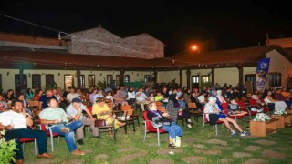 Uşak Belediyesi hemşerilerine yazlık sinema keyfi yaşattı