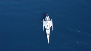 Uzay mekiği görünümlü yat Bodrumda