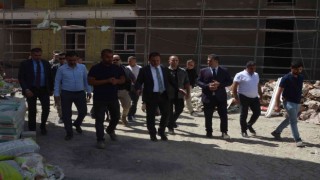 Vali Akbıyık, KYK inşaatında incelemelerde bulundu