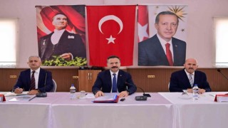Vali Aksoy, Kuyucaklı muhtarlar ile bir araya geldi