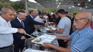 Vali Aksoy ve Başkan Kaplan Muharrem ayı iftarında vatandaşlarla buluştu