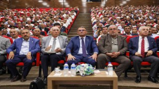Van Valisi Ozan Balcı: “Hedefimiz 10 bin aileye 100'er koyunla 1 milyon koyun vermek”