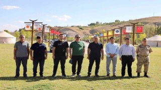Vali Çağatay, 1071 etkinlikleri öncesi Ahlatta incelemelerde bulundu