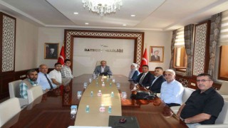 Vali Epcim dereceye giren öğrencileri ödüllendirdi