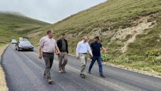 Vali Epcim tarihinde ilk kez asfaltla buluşan 2600 rakımlı köylerde incelemelerde bulundu
