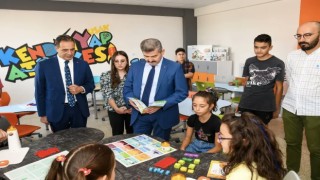 Vali Ergün, “Kendin Yap” atölyesinde öğrencilerle buluştu