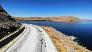 Van Denizi Bisiklet Festivalinde 140 kilometre geride kaldı