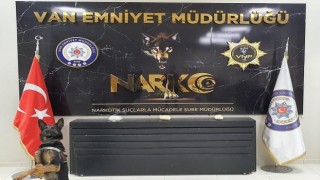 Vanda 2 kilo 934 gram metamfetamin ele geçirildi