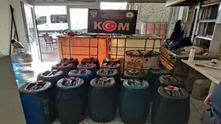 Vanda kaçak sigara ve akaryakıt ele geçirildi