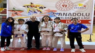 Vanlı judocular madalyalarla döndü