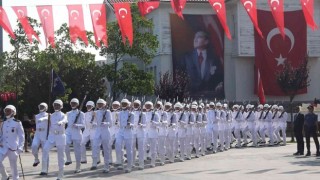 Yalovada Zafer Bayramı coşkusu
