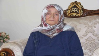 Yangından komşuları tarafından kurtarılan yaşlı çift evsiz kaldı