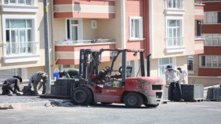 Yaya kaldırımları yenileniyor