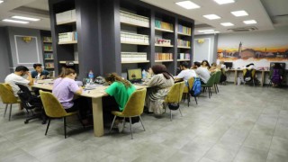 Yenişehir Belediyesi kütüphanelerinden üniversiteye