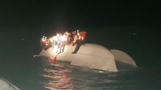 Yunanistanda göçmen teknesi battı