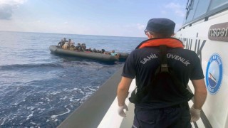 Yunanlılar botun motorunu söküp Türk karasularına itti