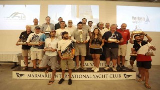 15.Channel Regatta yelken yarışlarının şampiyonları kupalarını aldı