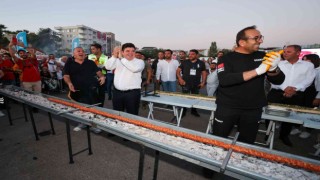 35 metrelik dev kebap ilgi odağı oldu