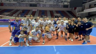 8. TSYD İzmir Voleybol Turnuvası: Arkas: 3 - Altekma: 1