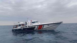 96 düzensiz göçmen kurtarıldı, 3 göçmen kaçakçısı yakalandı