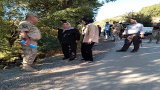 Acılı anne oğlunun şehit düştüğü yere gitti