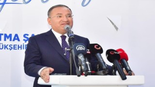 Adalet Bakanı Bekir Bozdağ: “7li masa da 7 düvel de Türkiyenin gelişmesine ve Tayyip Erdoğana karşı”