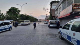 Adanada silahlı saldırıya uğrayan motosikletli öldü