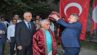 Adanada yılın ahisine kaftanını Vali Elban giydirdi