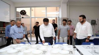 ADÜ Rektörü Aldemir, yurtları inceledi