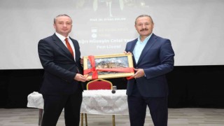 Ağrıda lise öğrencilerine yönelik “Fuat Sezgin ve İslam Bilimler Tarihi” adlı konferans verildi