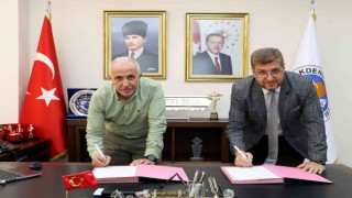 Akdeniz Belediyesinde ‘İş Kulübü Faaliyetleri İşbirliği Protokolü imzalandı