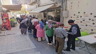 Aksarayda banka önlerinde TOKİ kuyruğu
