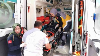 Aksarayda motosiklet kadına çarptı: 2 yaralı