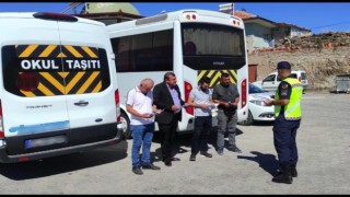 Aksarayda trafik jandarmasından okul servislerine sıkı denetim