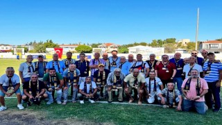 Alaçatıspor, 95. yılında, yeni sezonu, eski kulüp başkanları ve eski futbolcuları ile birlikte açtı