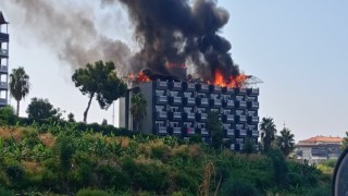 Alanyada korkutan otel yangını
