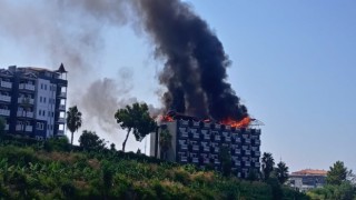 Alanyada korkutan otel yangını söndürüldü