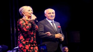 Altın Biber Festivaline Muazzez Ersoy damga vurdu