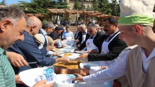 Amasyada vatandaşlara ahi pilavı dağıtıldı