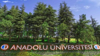 Anadolu Üniversitesi uluslararası öğrencilerini yalnız bırakmıyor