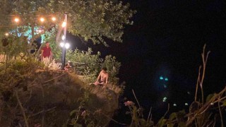 Antalyada falezlere çıkan genç ölümle burun buruna geldi, ablası 1.5 saatte ikna etti