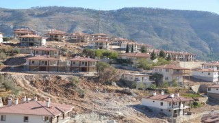 Antalyada orman yangını sonrası devlet adeta yeni bir köy inşa etti