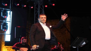 Ardahan Belediye Başkanı Sinopta konser verdi