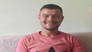 Arkadaşları tarafından iple asılı bulunan genç hayatını kaybetti