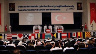 Astsubaylar, ant içti