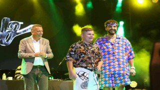 Ataşehirde Sefo ile sosyal medya fenomeni Fevzi aynı sahnede buluştu