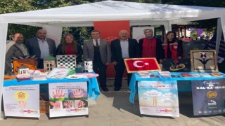 Atatürk Üniversitesi öğrencilerine sosyal hizmet farkındalığı standı
