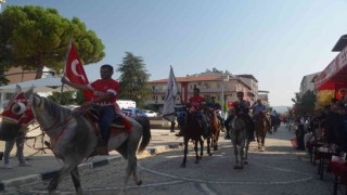 Atlı milis kuvvetleri 100 yıl önceyi yaşattı