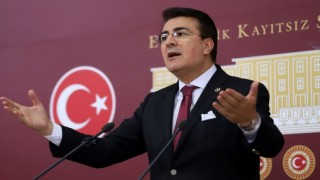 Aydemir: ‘Yaşasın Türkiye. Yaşasın Azerbaycan