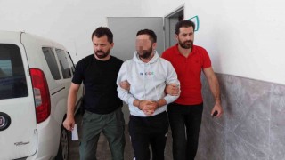 Babasıyla tartışan eniştesini sırtından bıçaklad